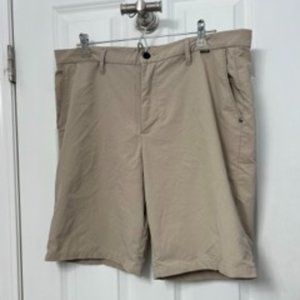 Hurley Nike DriFit tan shorts size 36